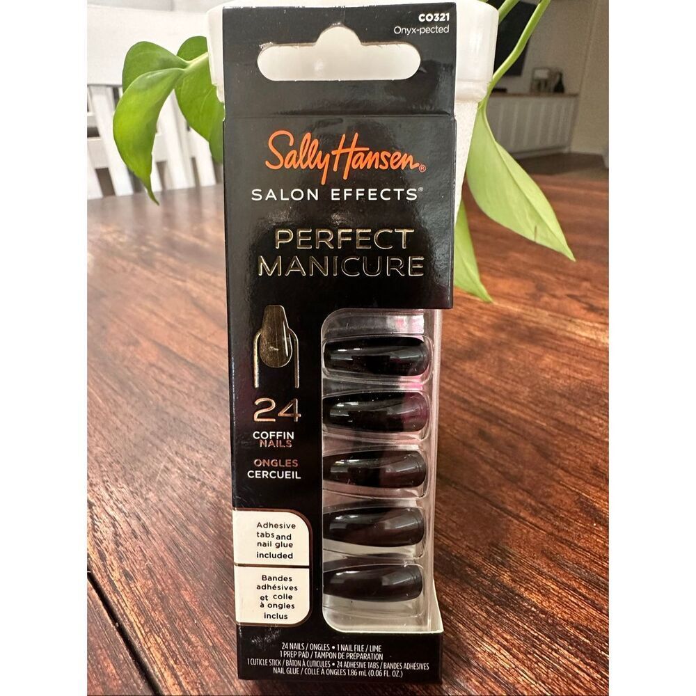 Sally Hansen Salon Effects Manicure 24 Press on Nails With Glue Coffin Black Ony